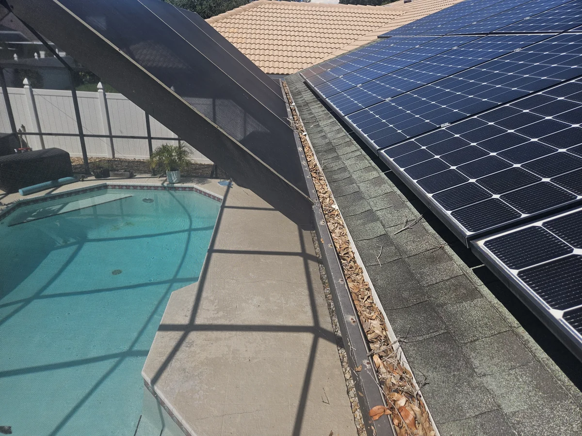 Safety Harbor Gutter Cleaning Before 2