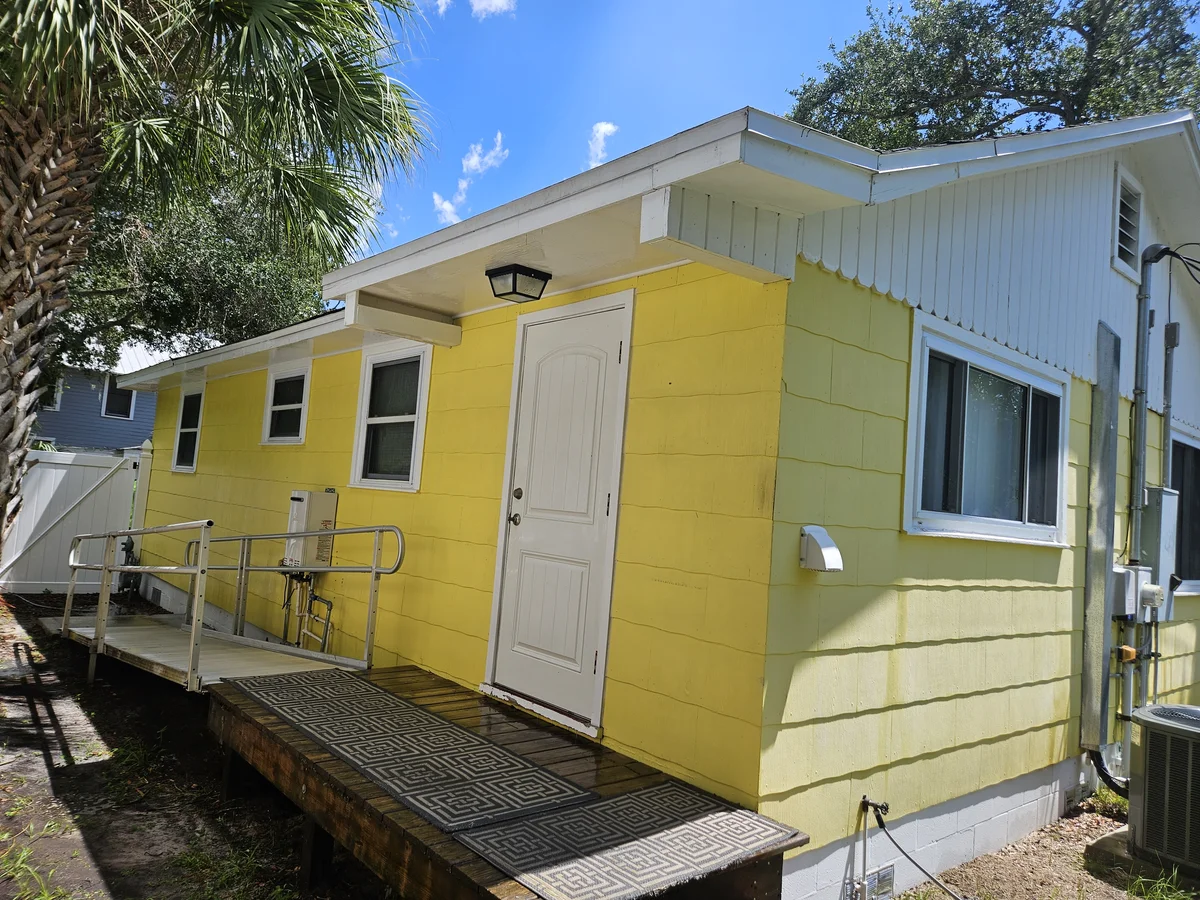 Safety Harbor House Washing After 1