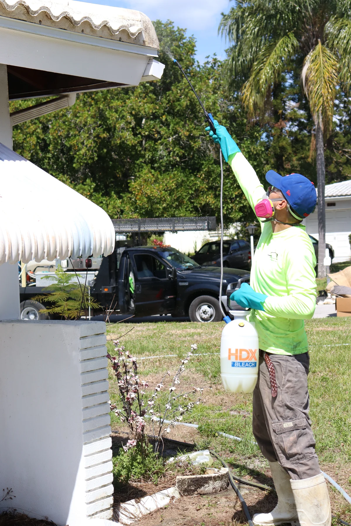 Tampa Bay Soft Washing Pump Sprayer